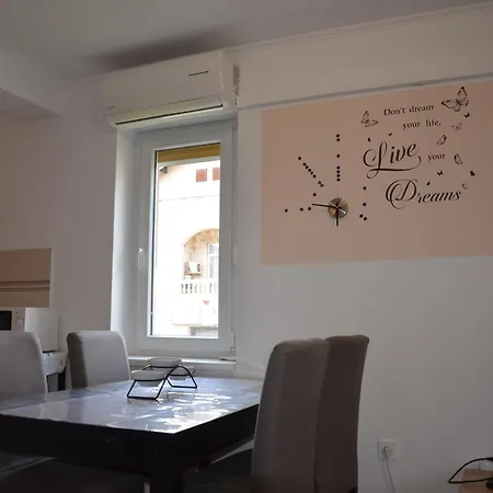 Apartma Ema Apartmán