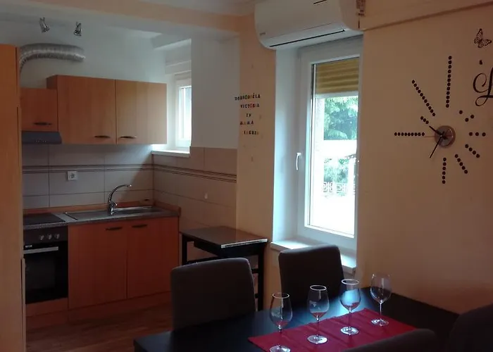 Apartma Ema 이졸라